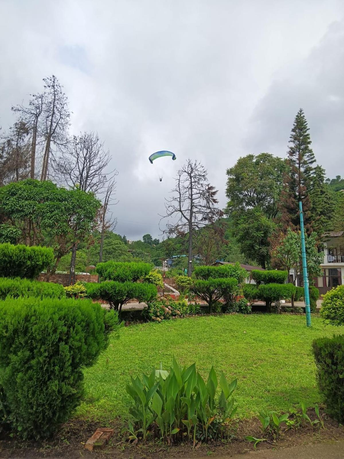 Bhīm Tāl Shikha Resort Ewentbliz מראה חיצוני תמונה