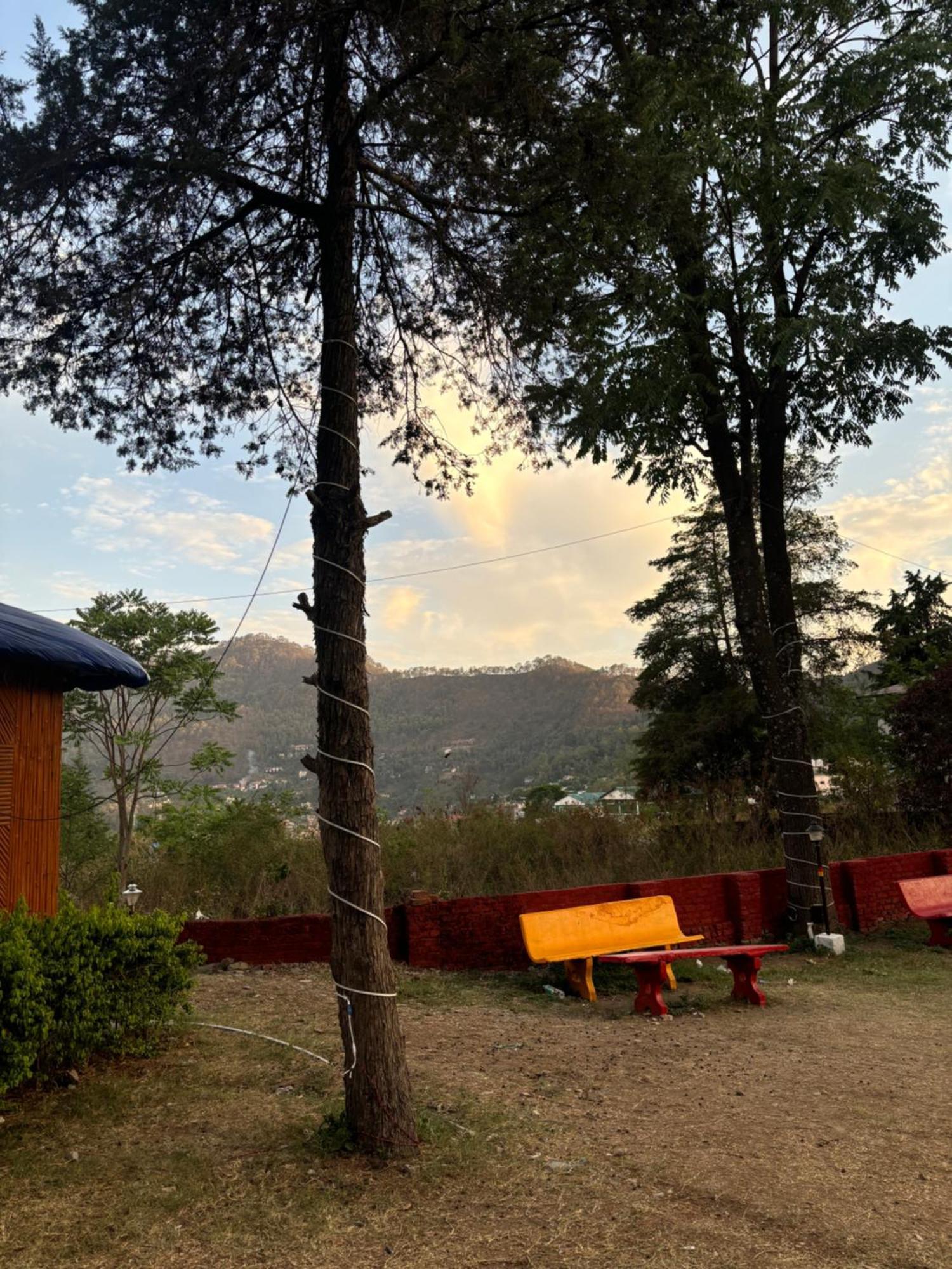 Bhīm Tāl Shikha Resort Ewentbliz מראה חיצוני תמונה