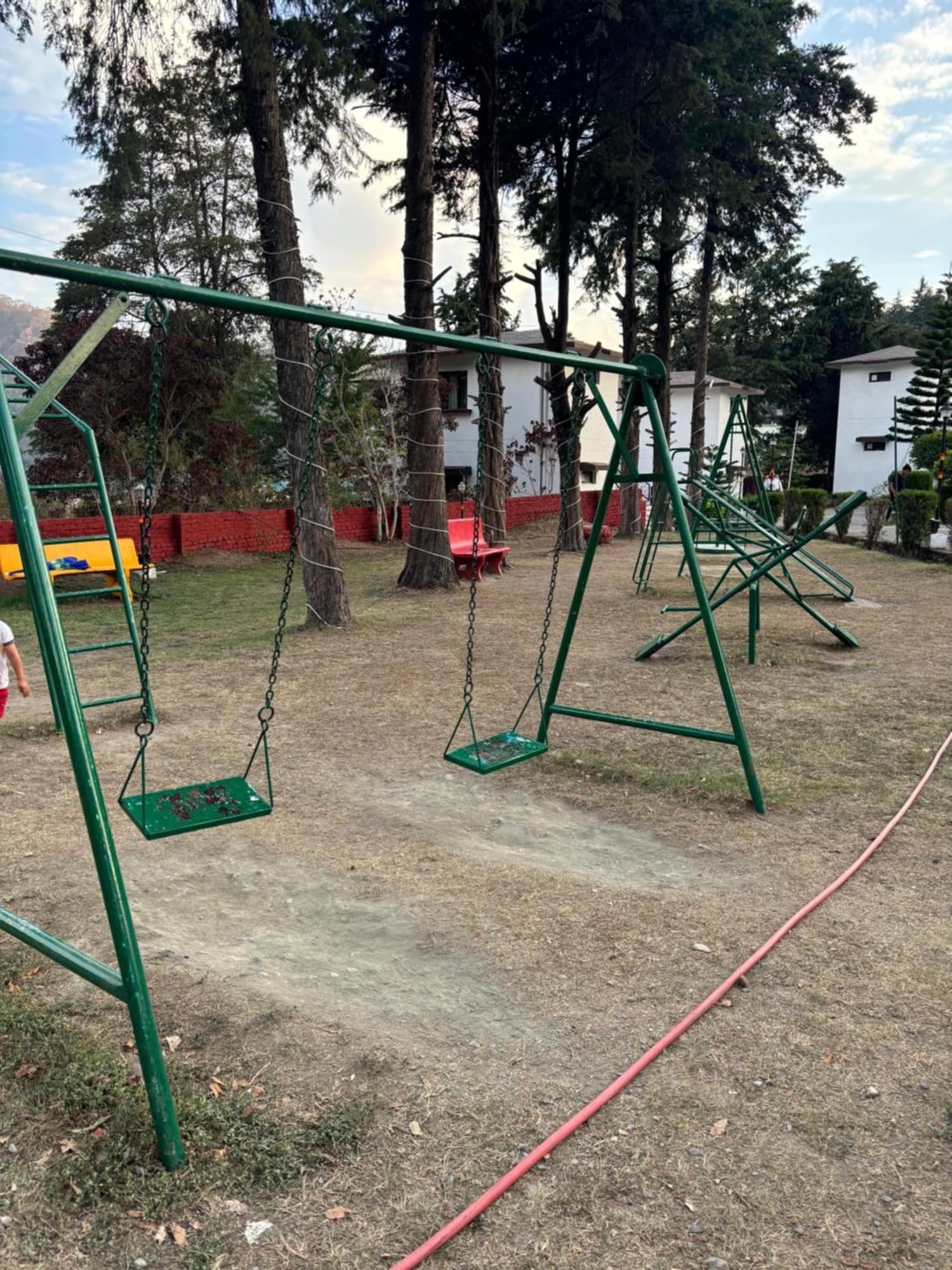 Bhīm Tāl Shikha Resort Ewentbliz מראה חיצוני תמונה