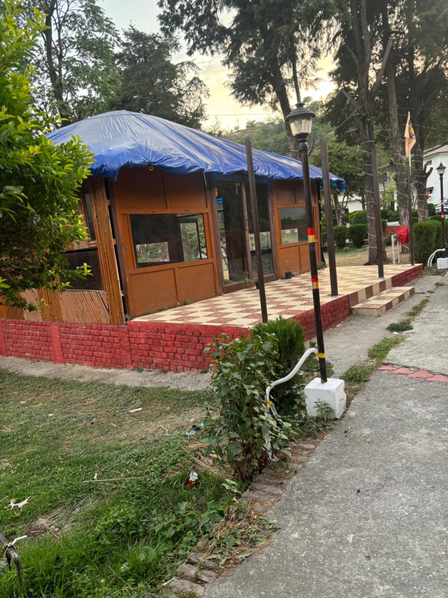 Bhīm Tāl Shikha Resort Ewentbliz מראה חיצוני תמונה