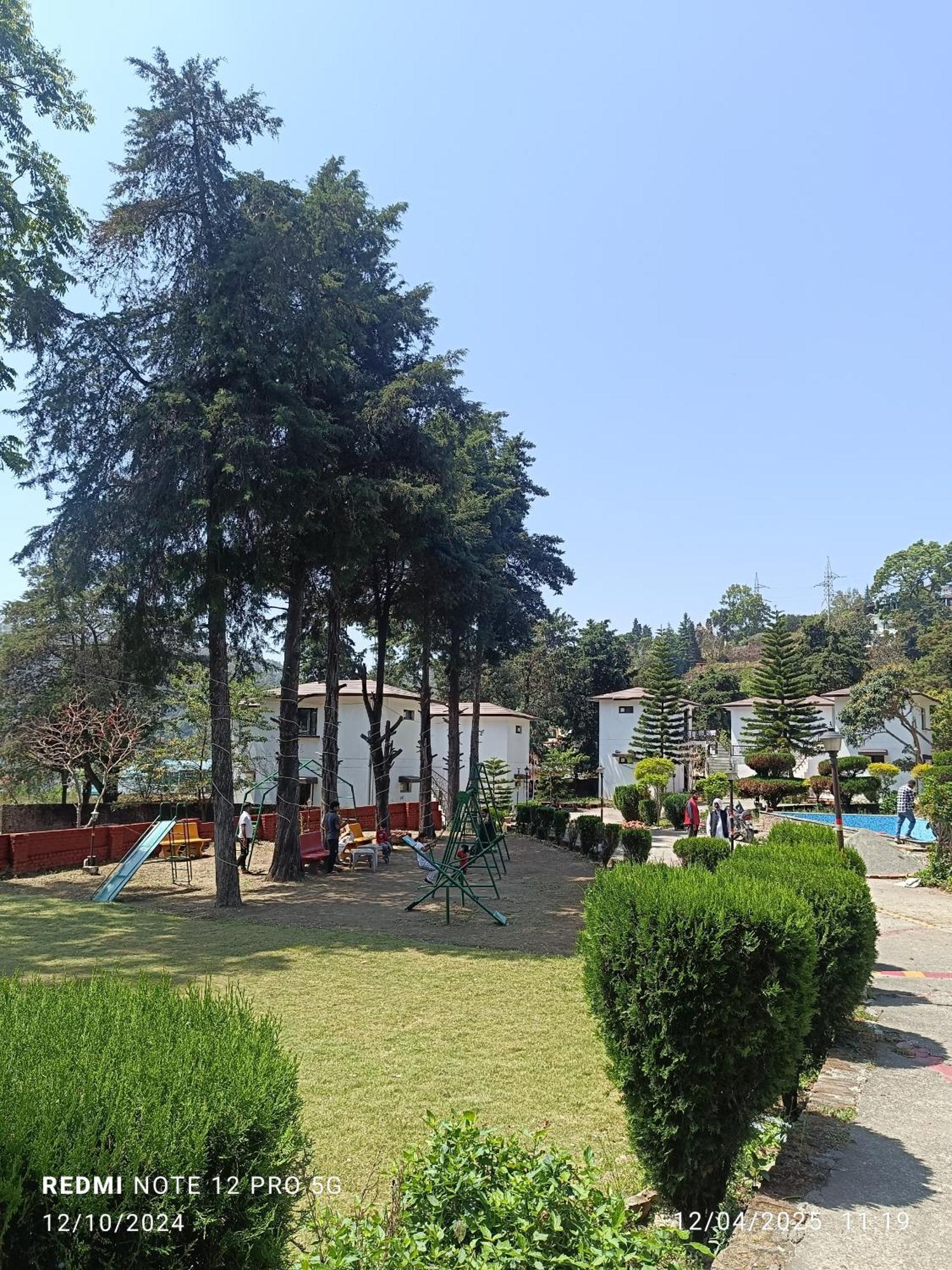 Bhīm Tāl Shikha Resort Ewentbliz מראה חיצוני תמונה